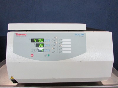 Thermo IEC CL30R centrifuge