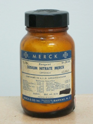 Sodium nitrate merck 1/4 pound A.C.S. grade Merck 7418 #5