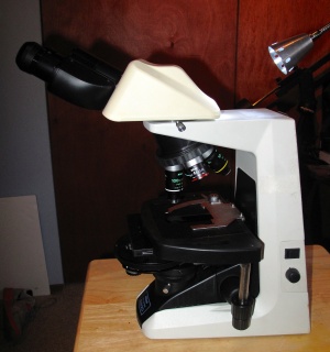 میکروسکوپ بیولوژی نیکون مدل  E200