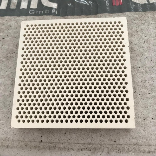 فروش فیلتر سرامیکی ریخته‌گری (Ceramic Foam Filter) برای آلومینیوم، چدن و فولاد 
