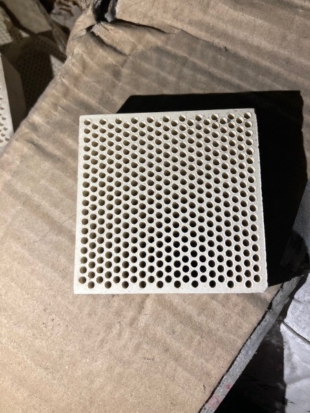 فروش فیلتر سرامیکی ریخته‌گری (Ceramic Foam Filter) برای آلومینیوم، چدن و فولاد 