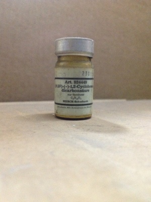 (1R,2R)-(-)-1,2-Cyclohexanedicarboxylic acid 250 mg 824449 MERCK