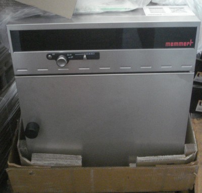Memmert INE 200 Programmable Incubator, 115V, 32 Liter, 30 to 70°C | (10C)