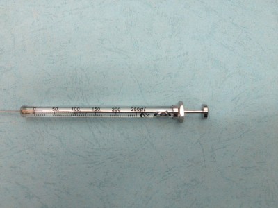 سرنگ 250 میکرولیتری جهت دستگاه HPLC مناسب  دستگاههای شیمادزو ، ایجیلنت و واریان 