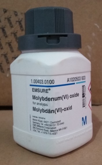 Molybdenum(VI) oxide