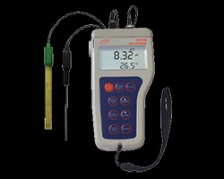 PH متر پرتابل ضد آب PH/mV/Temp IP67 waterproof مدل AD132 ساخت ADWA رومانی 