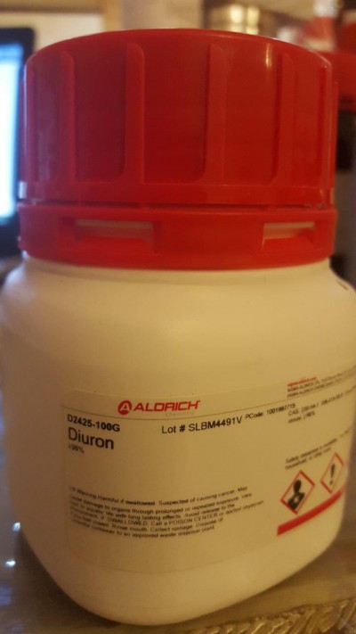 Diuron  100g / کد D2425
