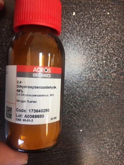 2,4-دی هیدروکسی بنزالدهید 25g / کد 173640250