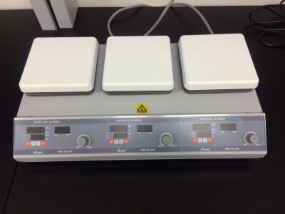 هات پلیت مگنت سه خانه صفحه سرامیکی دیجیتال مدل HSD150-03P کمپانی Mtops کره جنوبی