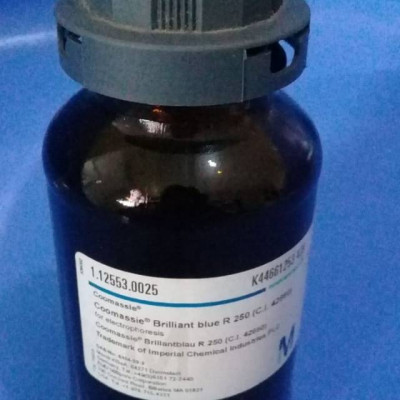 کوماسی برلیان بلو 25 گرم کد 112553 مرک آلمان شماره Cas 6104-59-2
