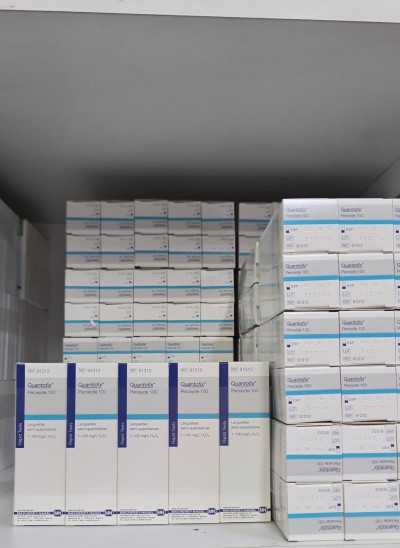 نوارهای تست نیمه کمی QUANTOFIX Peroxide 100 کد 91312 کمپانی MN
