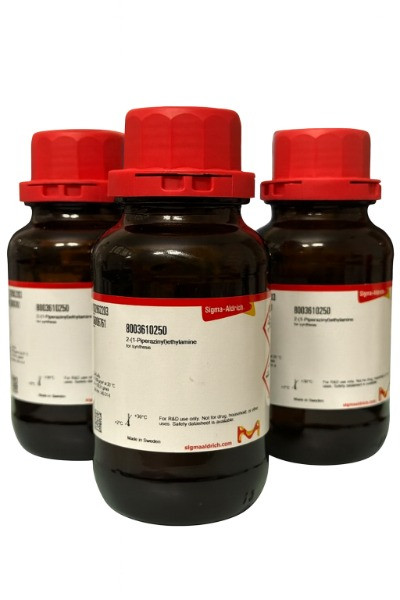 <img src="Sigma-2-1-Piperazinyl-ethylamine-8003610250.jpg" alt="سه بطری قهوه‌ای شیشه‌ای Sigma-Aldrich با درب قرمز حاوی 2-(1-Piperazinyl)ethylamine کد 8003610250 برای سنتز شیمیایی" />