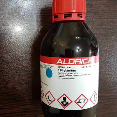 Oleylamine