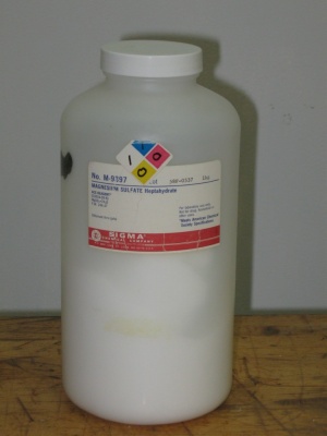 منیزیم سولفات 1 کیلویی کد M9397 