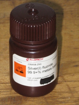 Silver(I) fluoride, 99.9+% 25 g Aldrich 226858 فلورید نقره