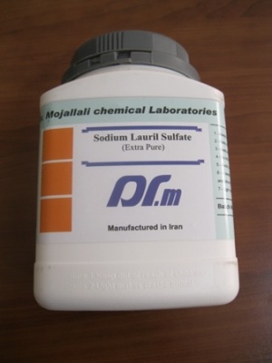 سدیم لوریل سولفات extra pure ساخت شرکت دکتر مجللی 500 گرمی