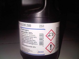 هیدروژن پروکسید 30% (آب اکسیژنه ) 2.5 لیتری کد 822287 مرک آلمان
