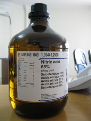بطری واقعی اسید نیتریک 65 درصد Merck EMPLURA کد 100443 بسته 2.5 لیتری