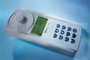 فتومتر MaxiDirect مدل MD 600 ساخت شرکت لاوی باند آلمان 