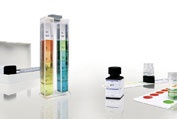 108024  Ammonium Test Method: colorimetric, indophenol blue, with colour card and sliding comparator 0.2 - 0.4 - 0.6 - 1 - 2 - 3 - 5 mg/l NH4+ Aquamerck® 