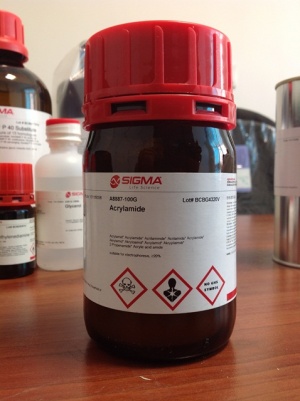 آکریل آمید 100 گرمی کد A8887 ساخت شرکت سیگما آمریکا  Acrylamide suitable for electrophoresis, ≥99% 