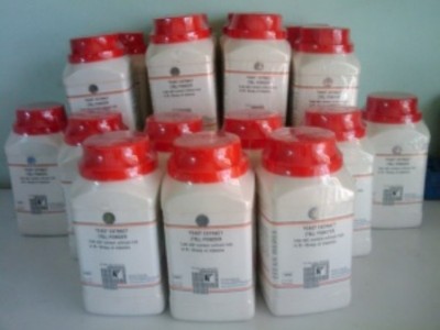 Lactose sulphite  broth لاکتوز سولفیت براث 500 گرمی ساخت تیتان بیوتیک هند